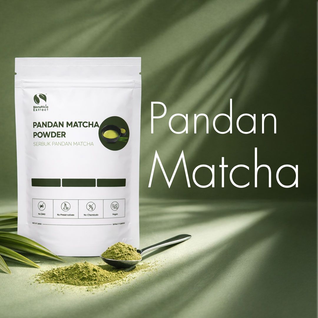 Pandan Matcha Powder pouch with spoon of powder